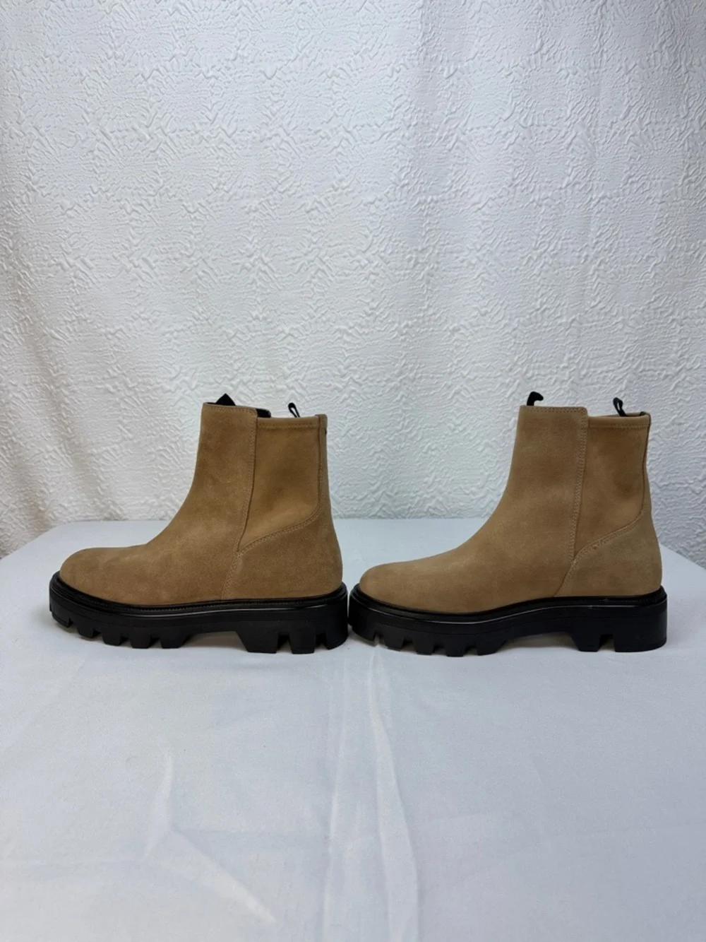 rag & bone Quinn Chelsea Boots Camel Suede Lug Sole New 39 (8/8.5) - Picture 5 of 9